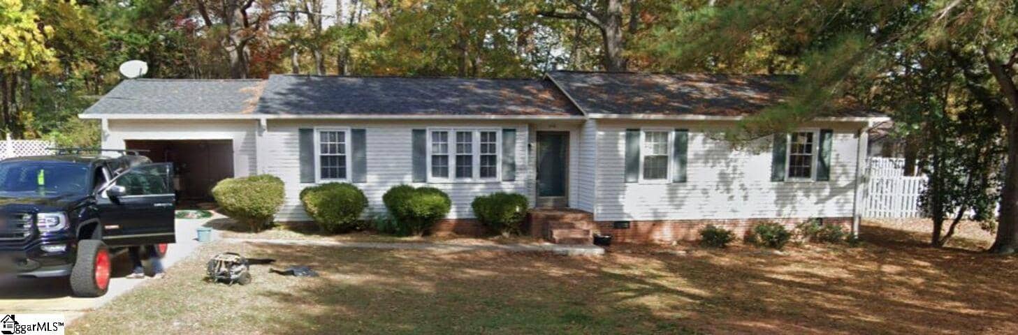 113 Sandhurst Drive