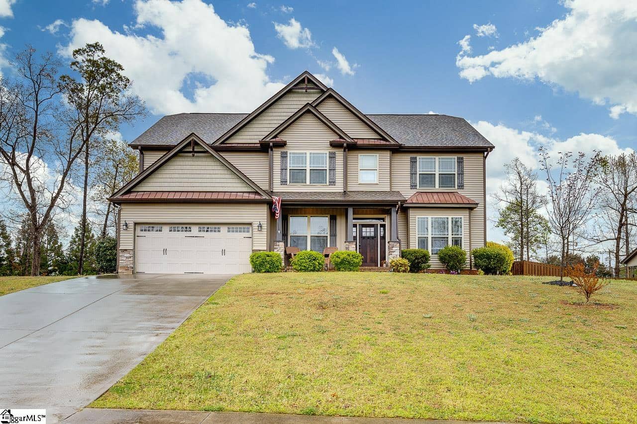 204 Willowgreen Way