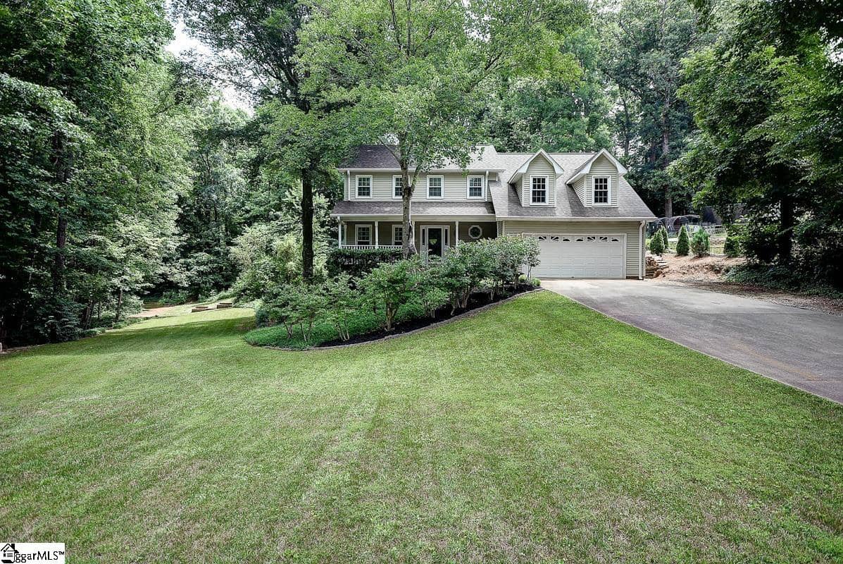 109 Cobblestone Road