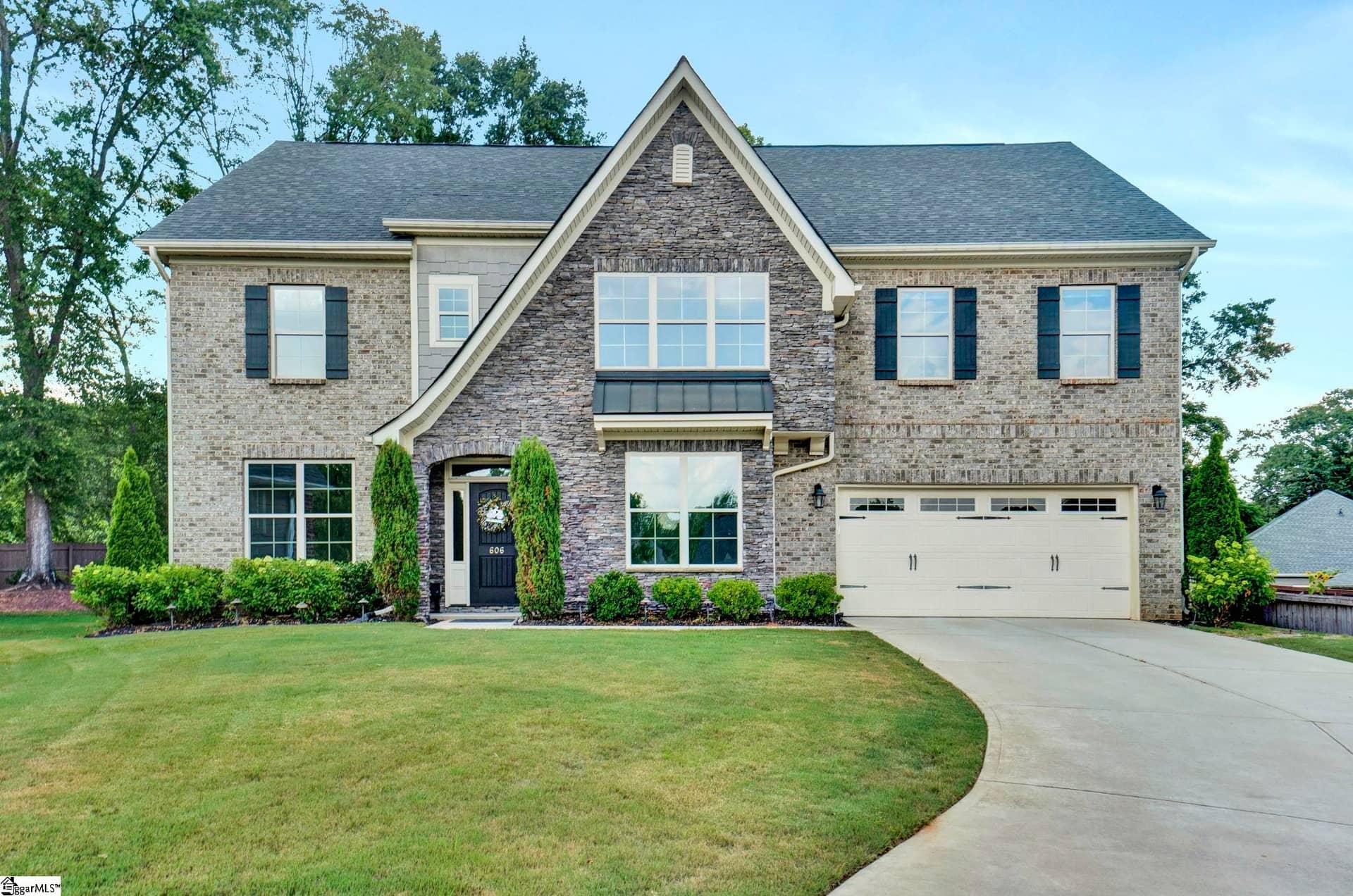 606 Creekside Bluff Court