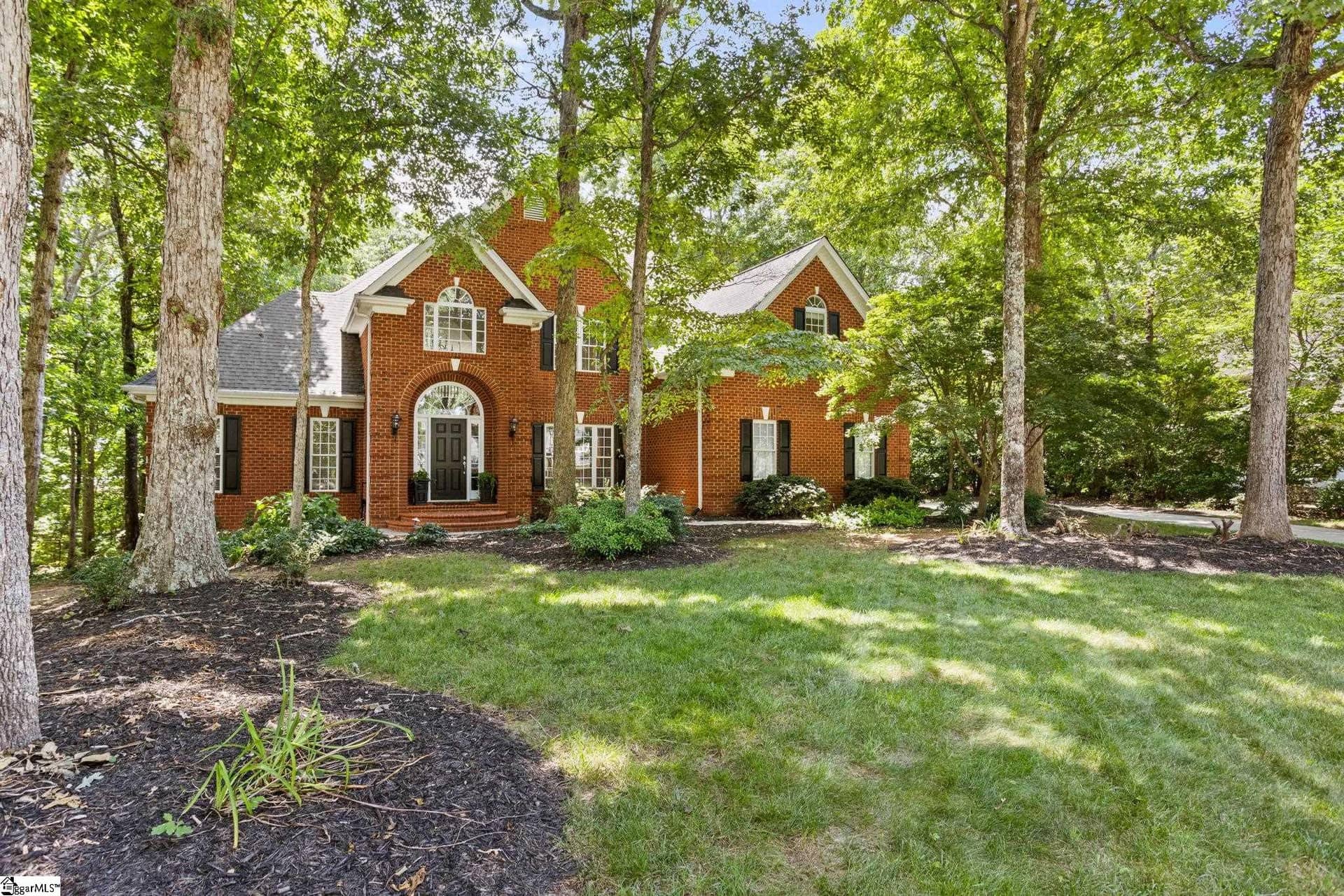 212 Goldenstar Lane