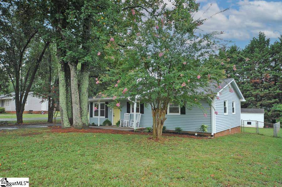 8 Windmill Drive