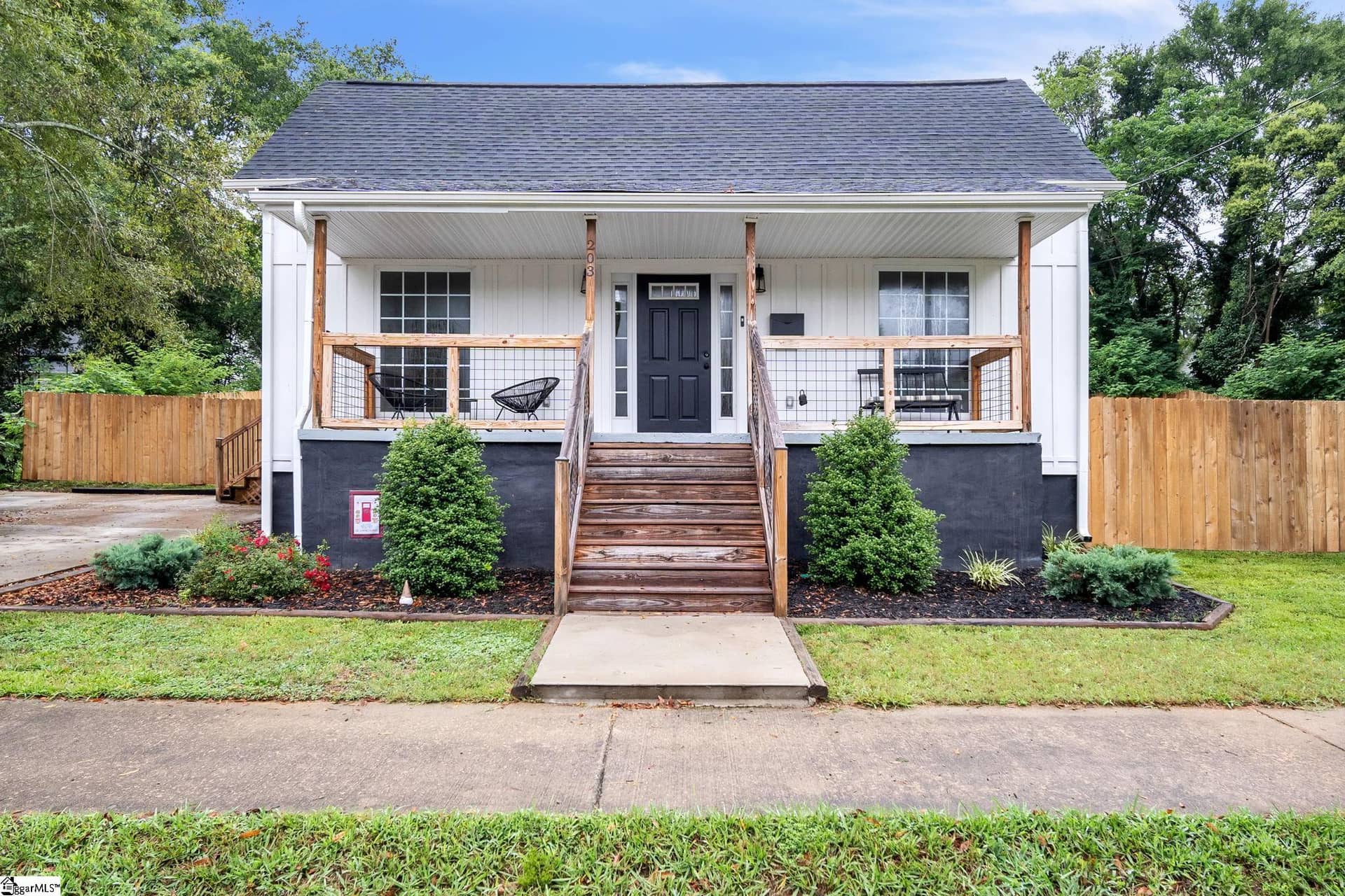 203 Front Street