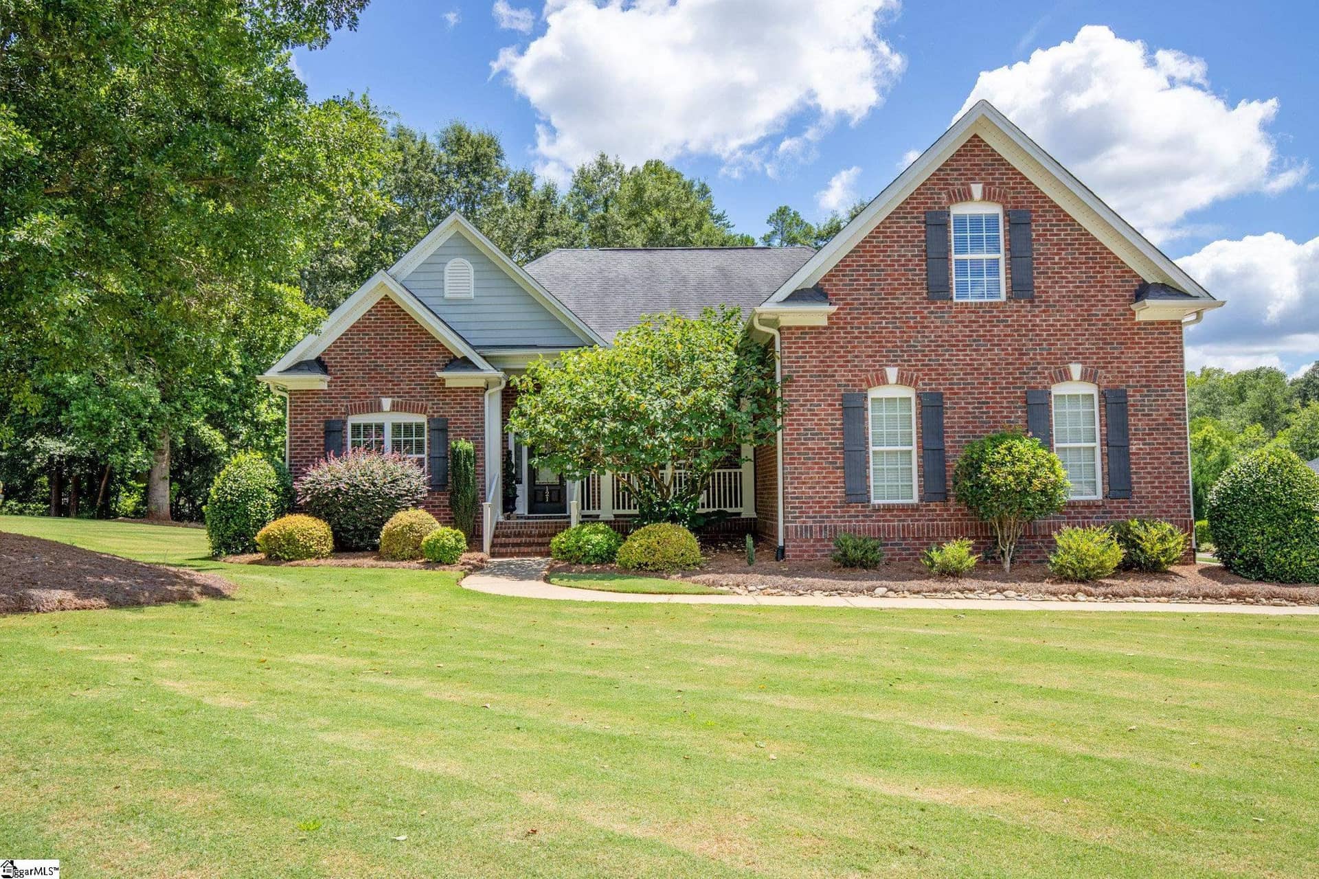 121 Lantern Ridge Drive