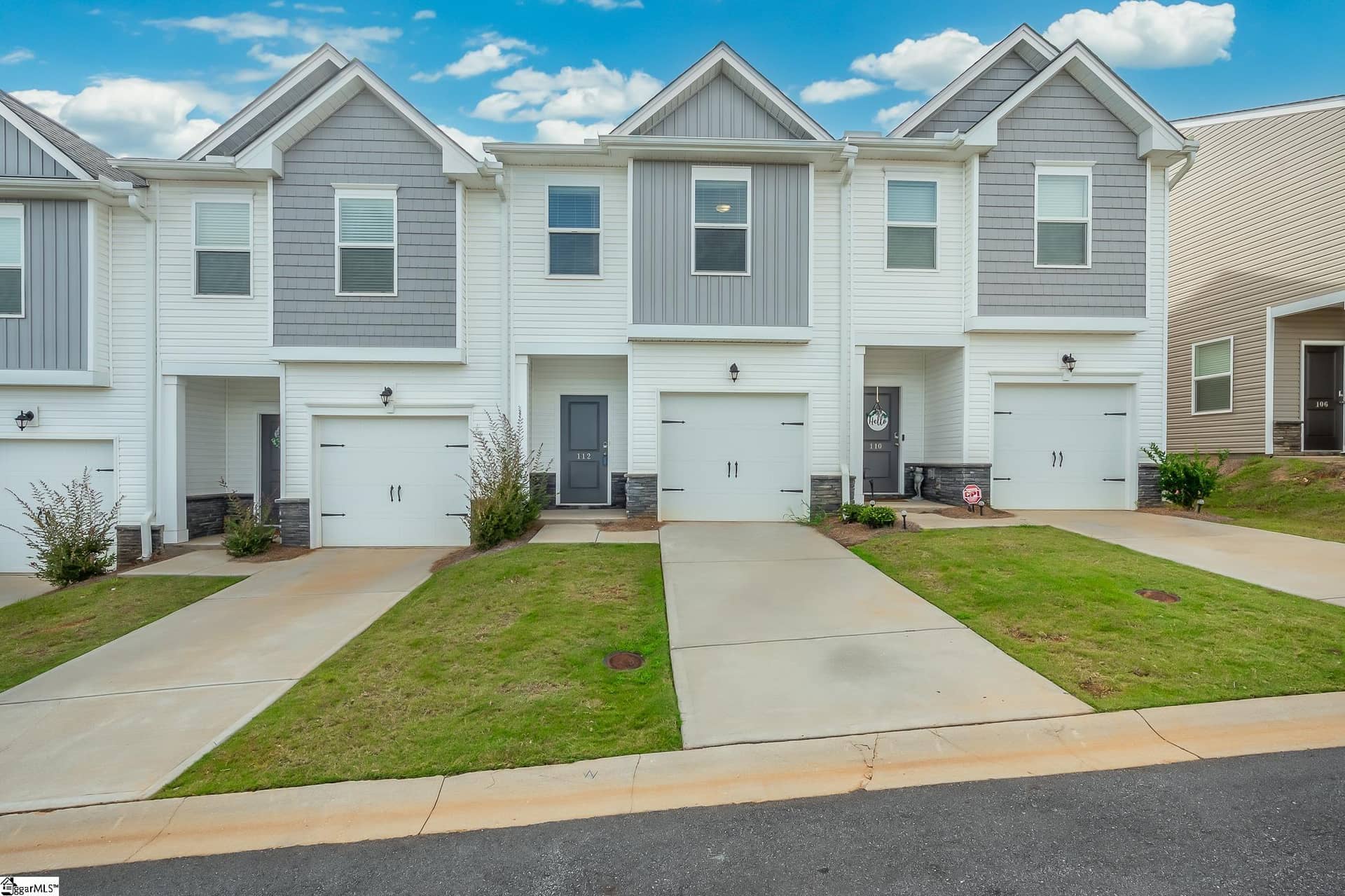 112 Crestwind Drive