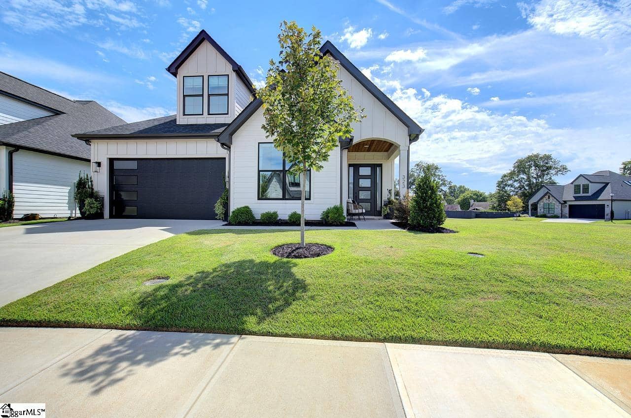 323 Bonnell Road
