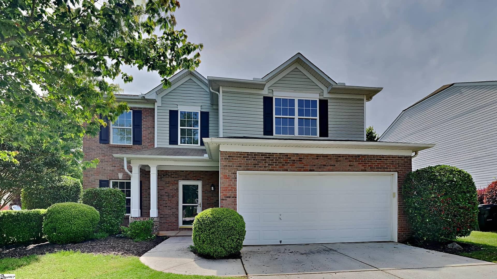 6 Golden Acre Court