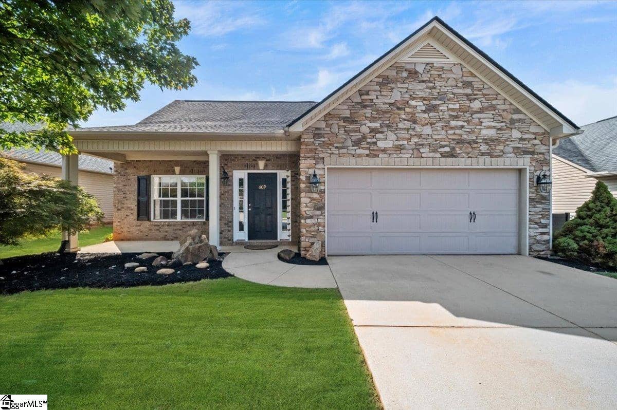 609 Summerville Way
