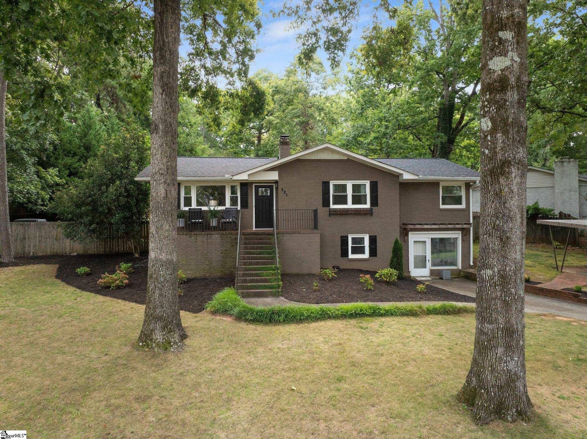 321 Robin Hood Road