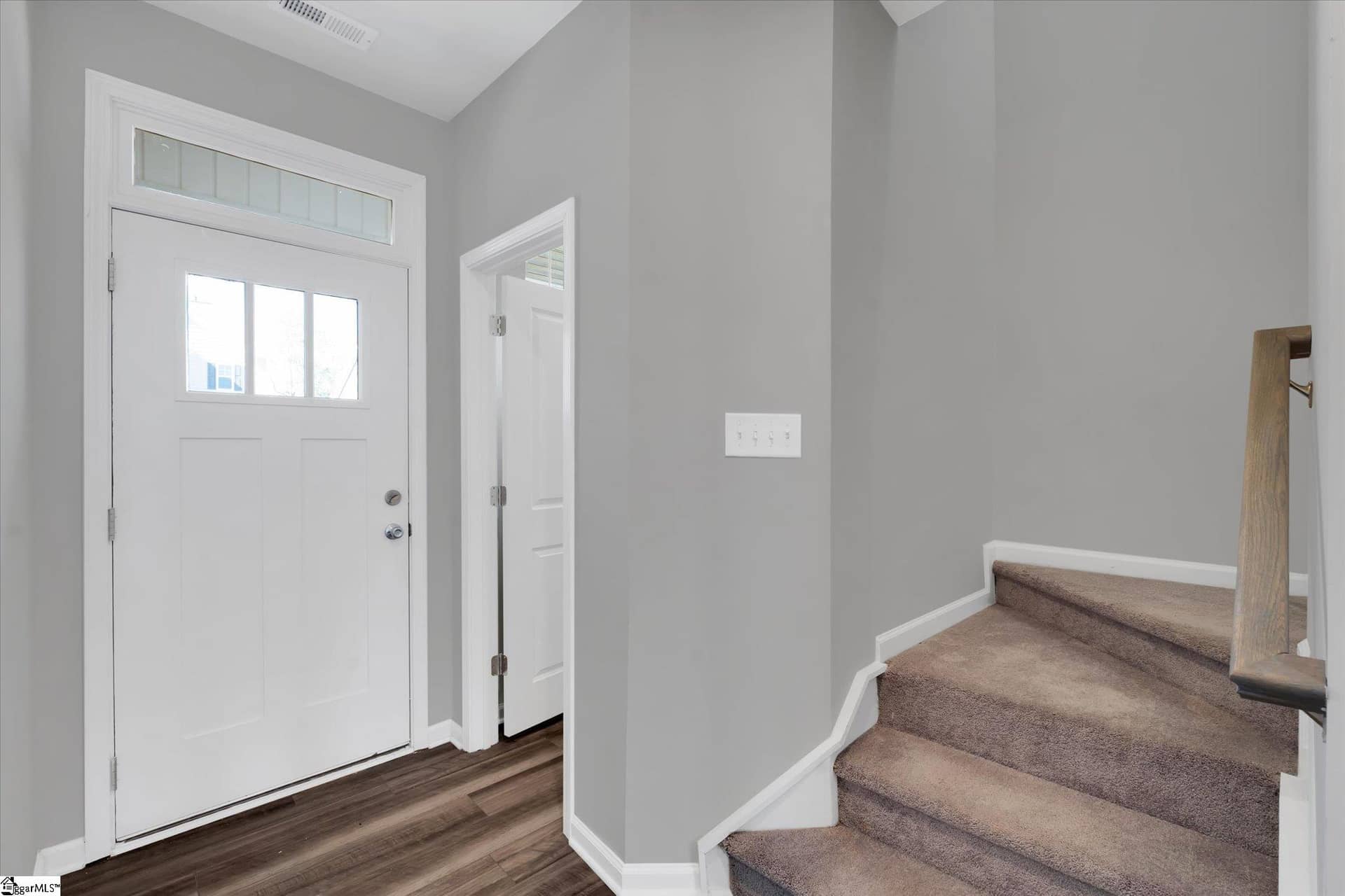 308 E Compass Way