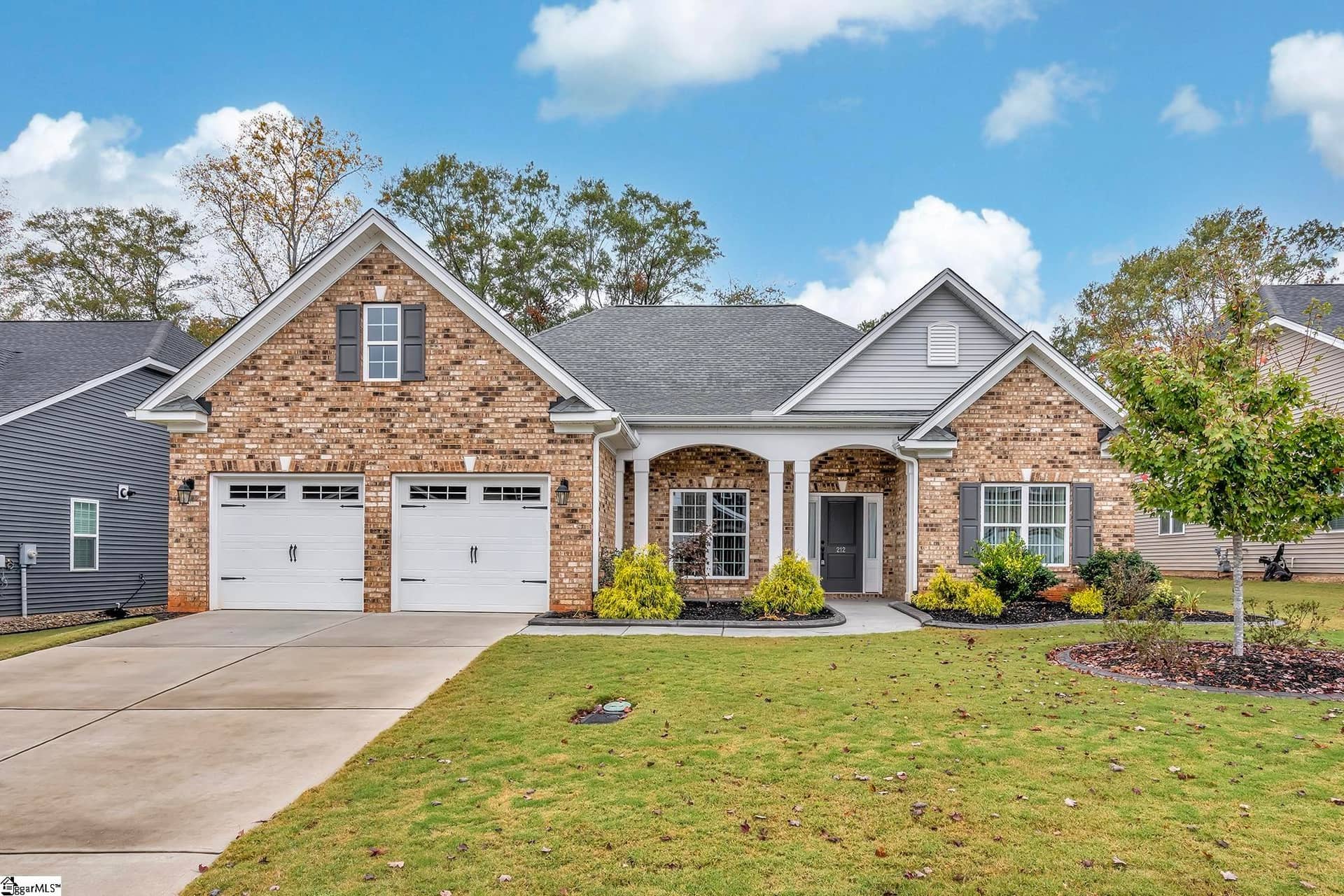 212 Crestgate Way
