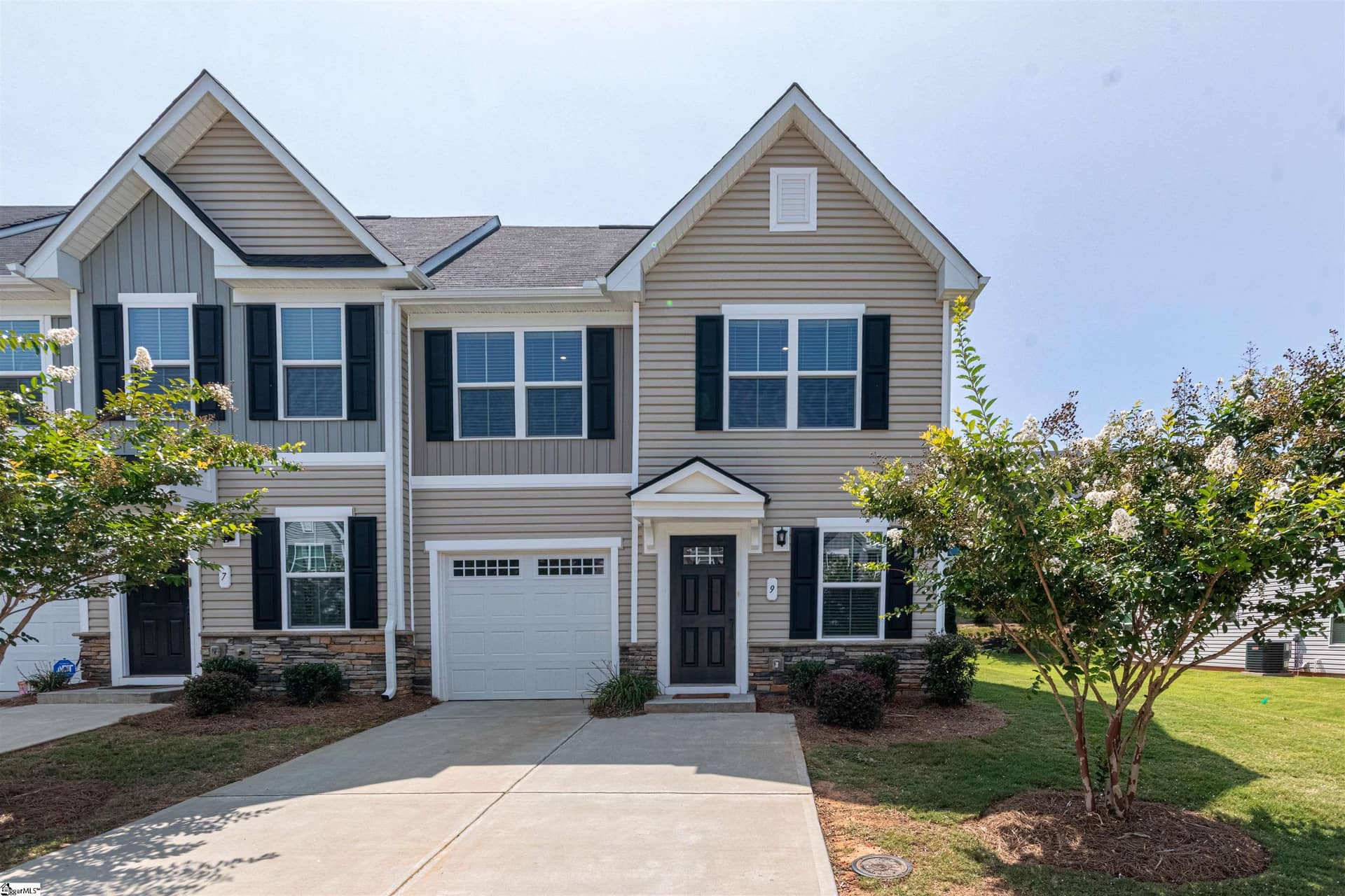 9 Englefield Drive