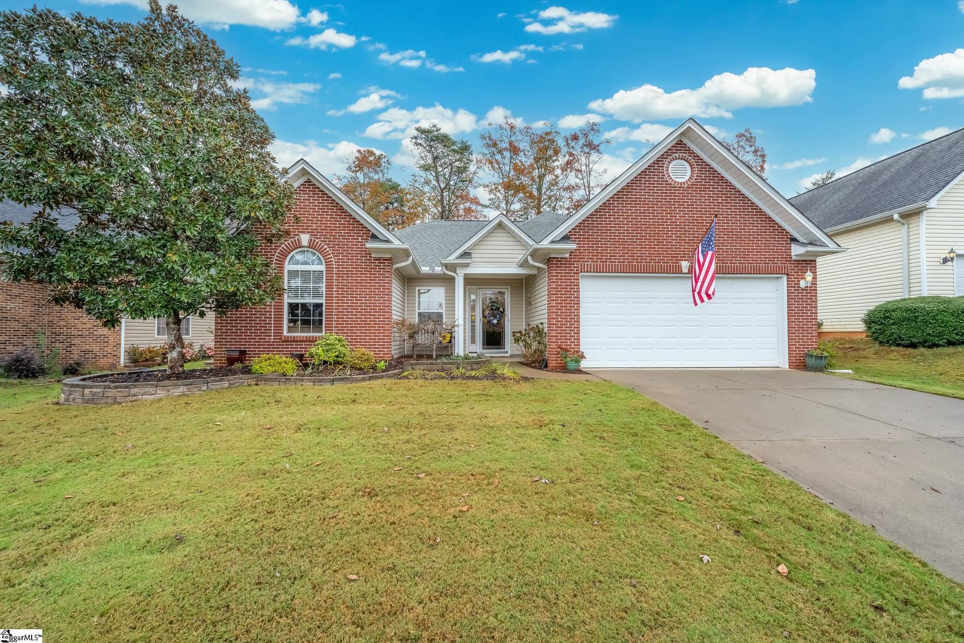 602 Center Road