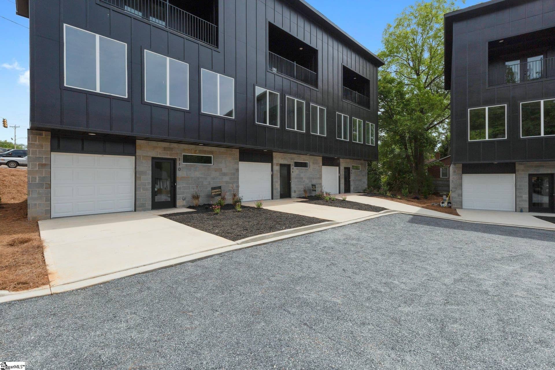106 Textile Court