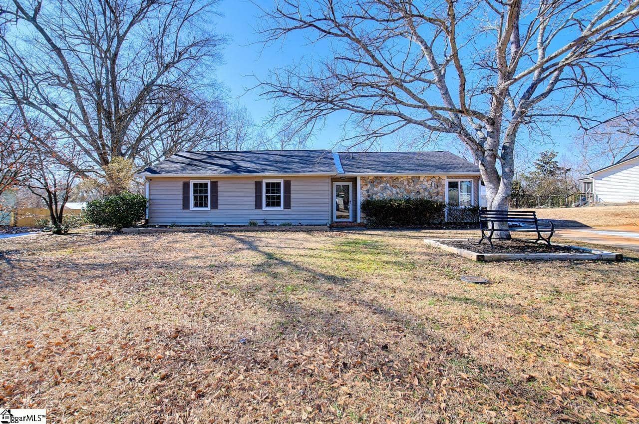 104 Dorian Drive