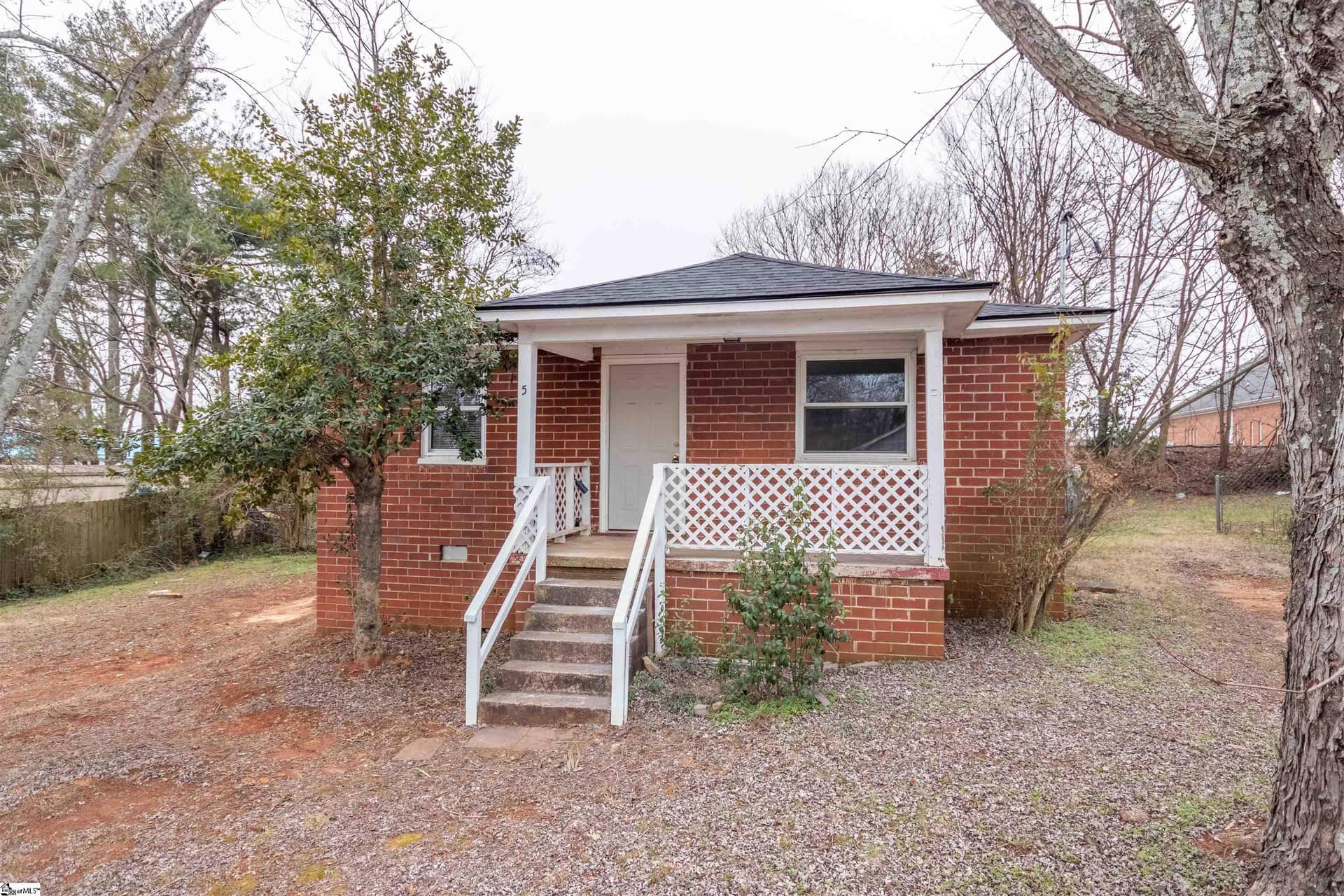 5 Yellowstone Drive
