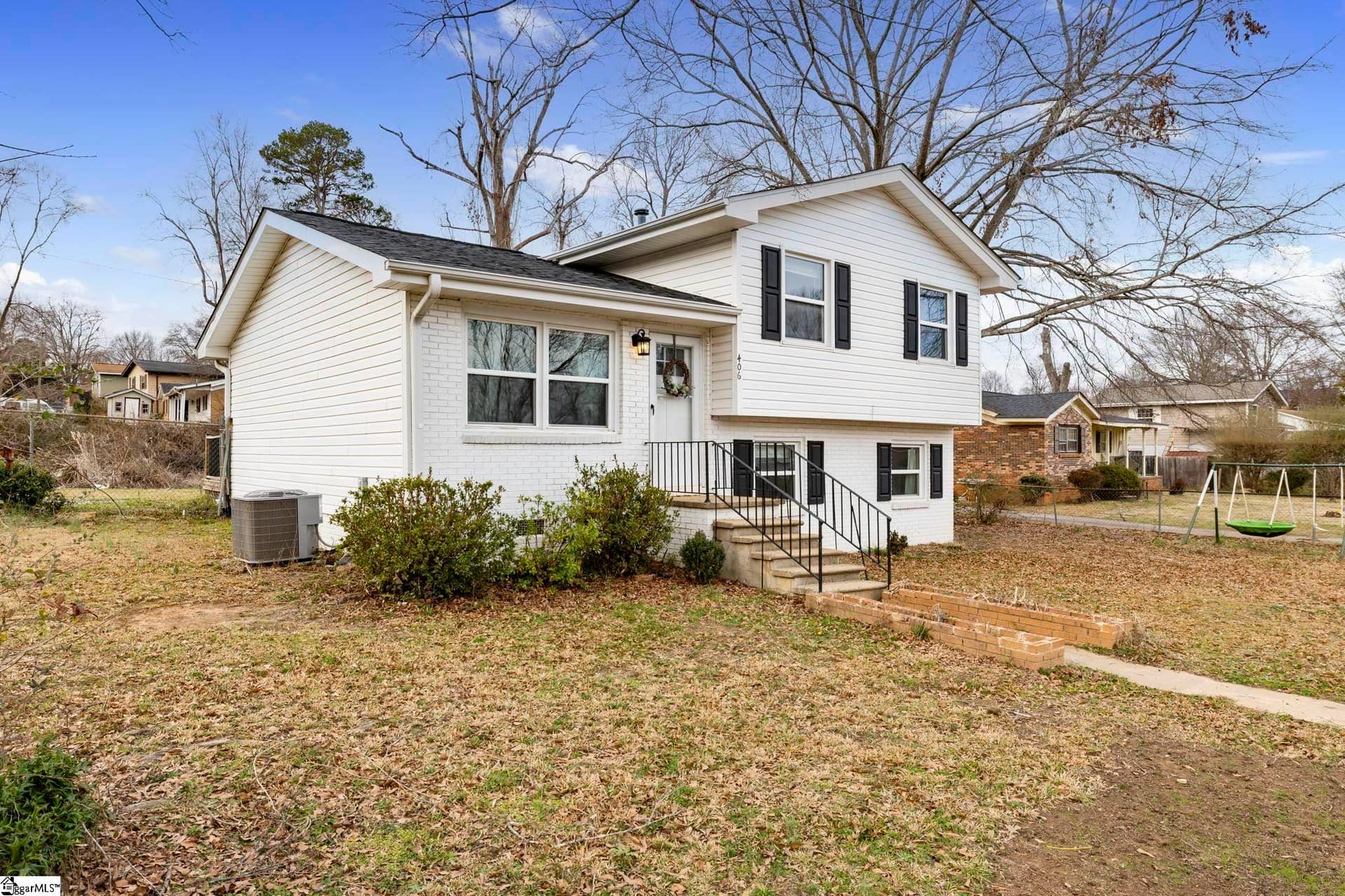406 Old Farm Road