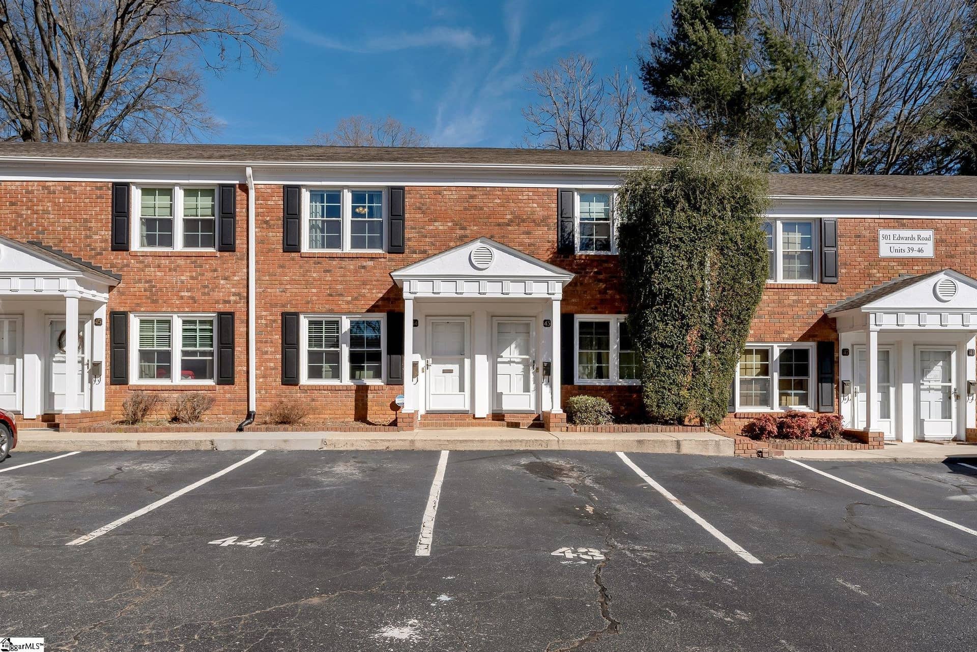 501 Edwards Road