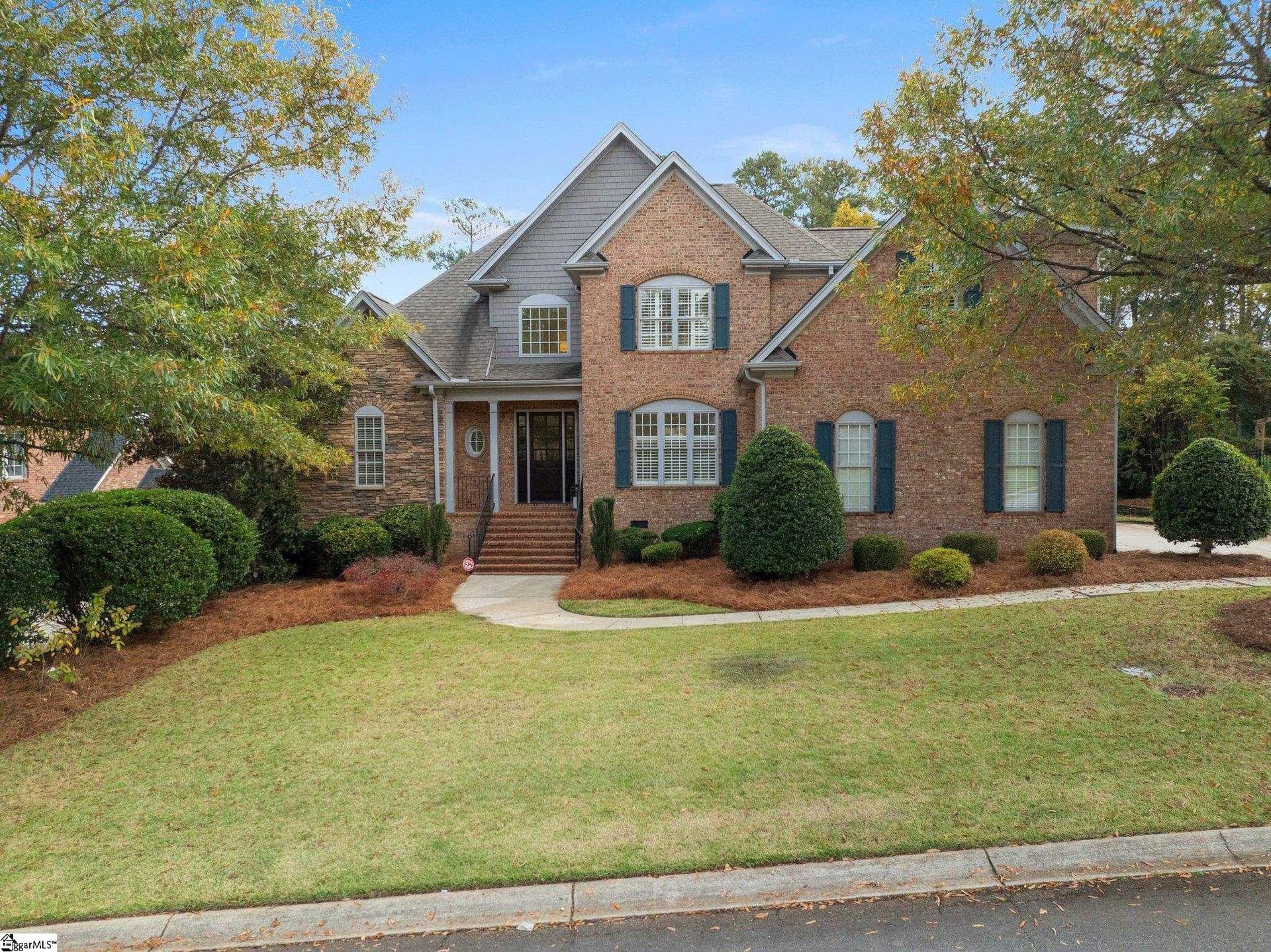 9 Riverbanks Court