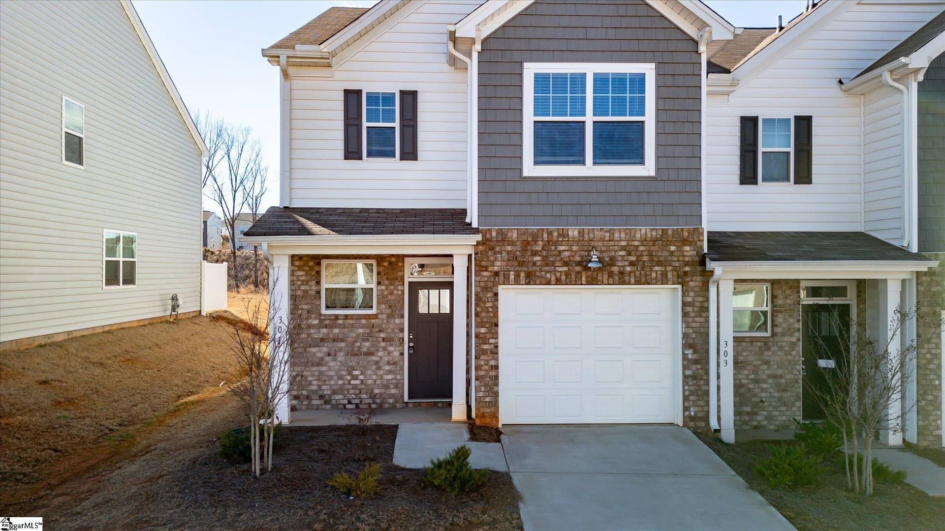 301 E Compass Way