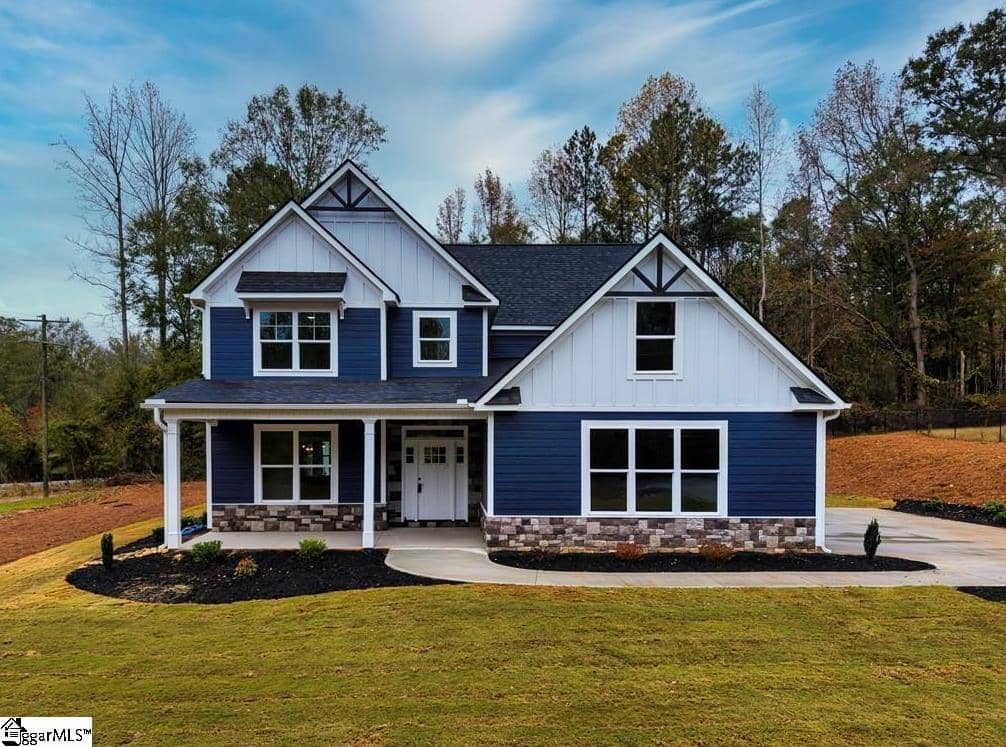 212 Wedgewood Drive