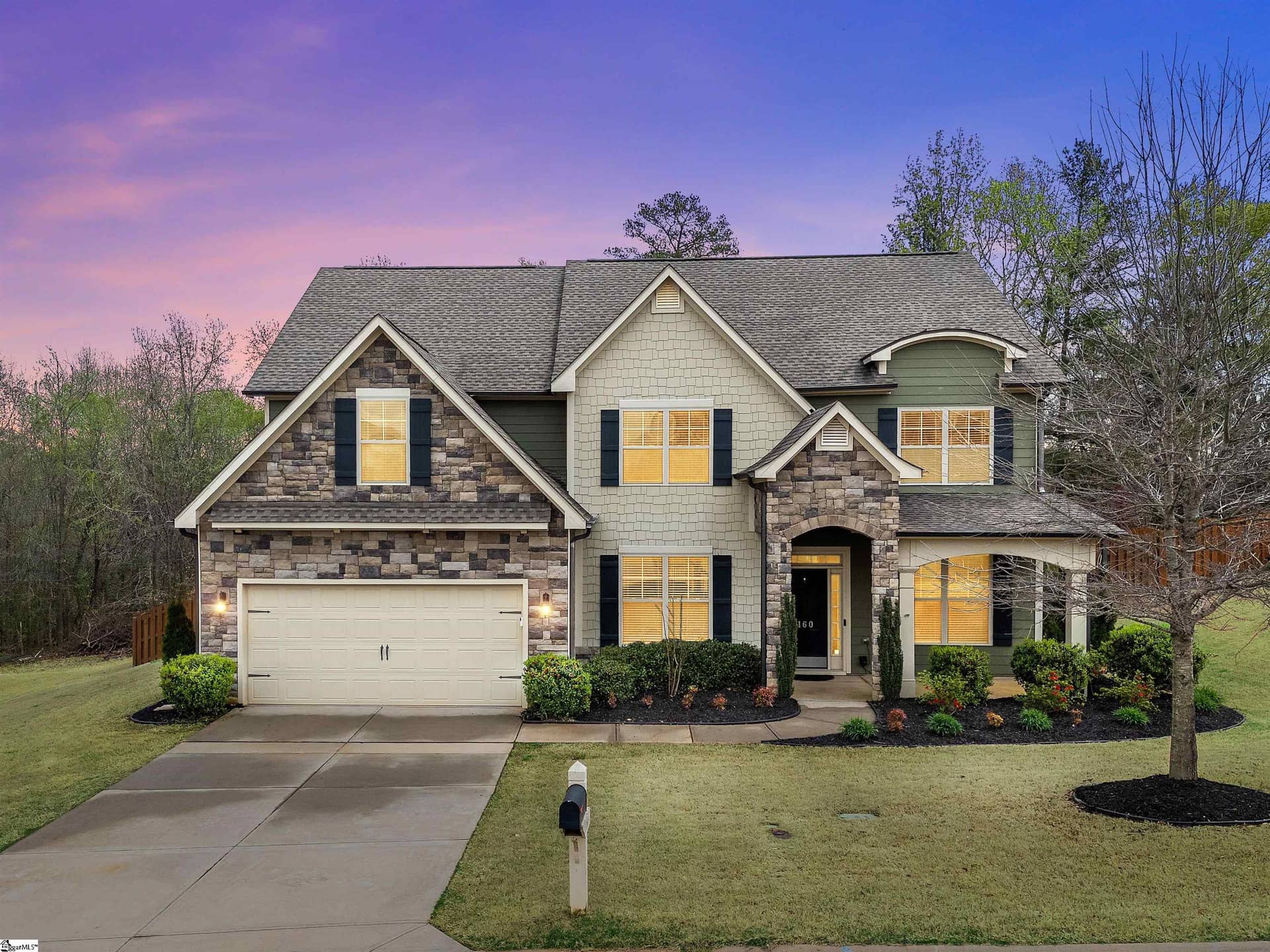 160 Sapphire Pointe Drive