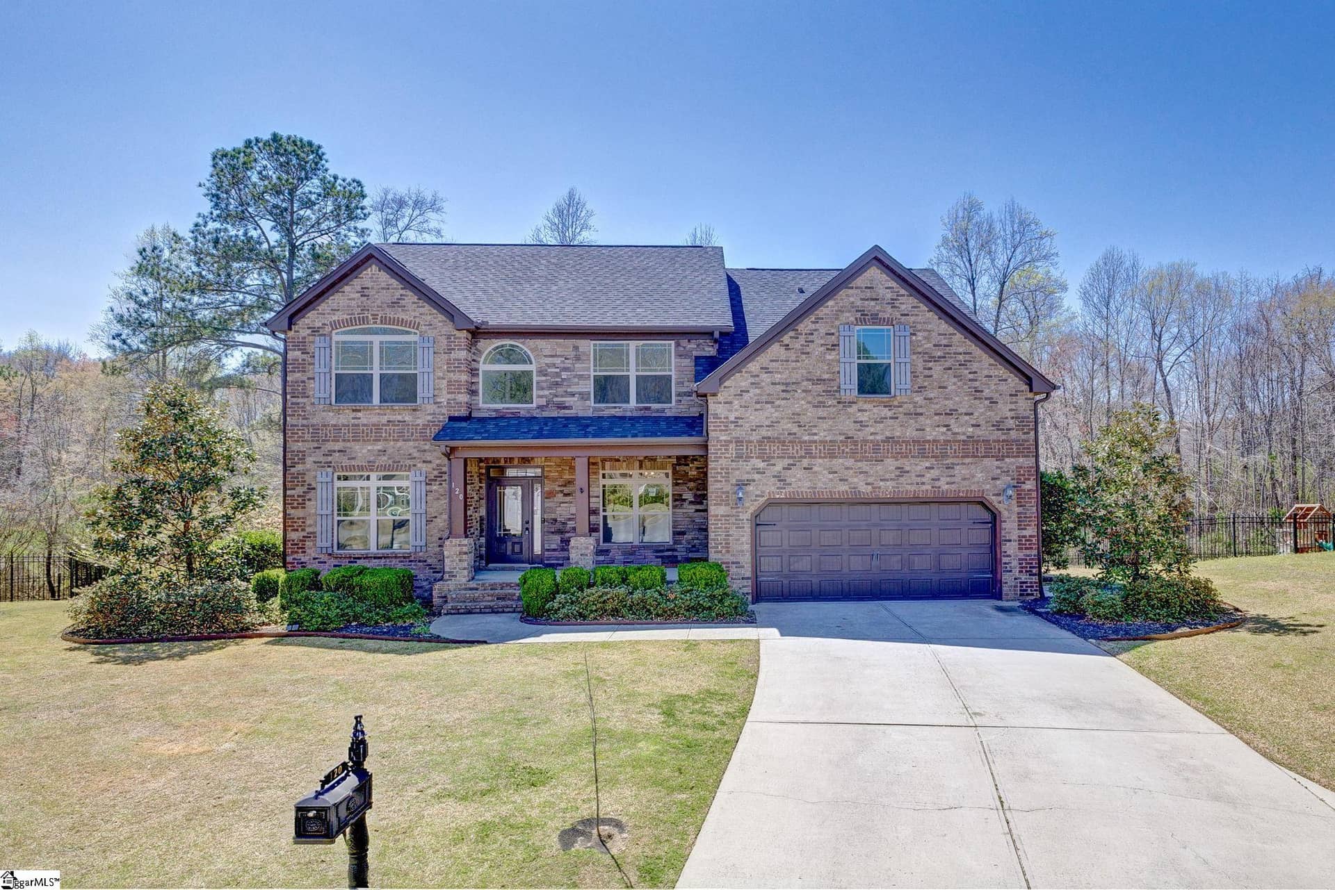 120 Buckland Drive