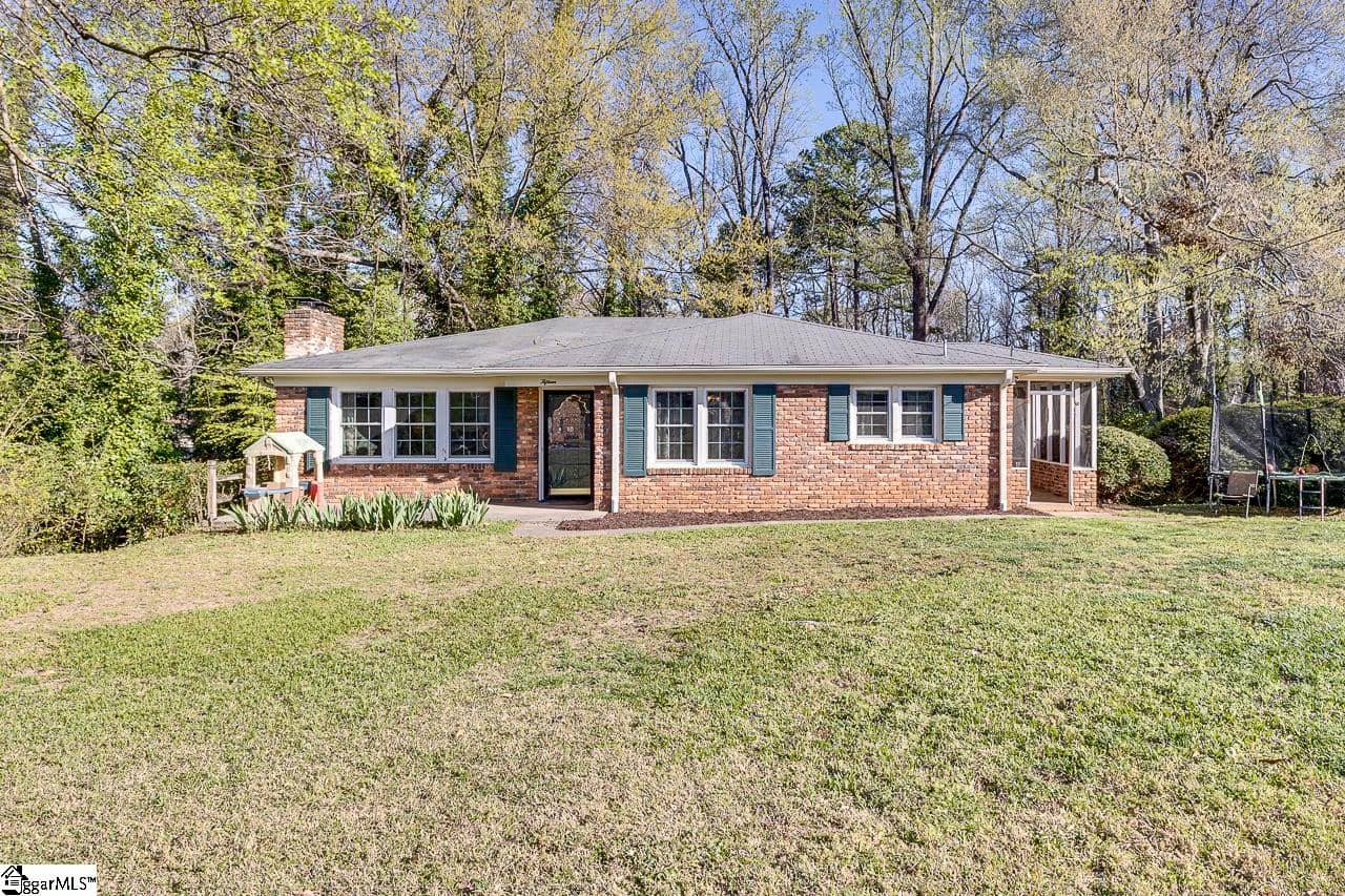 15 Conway Drive