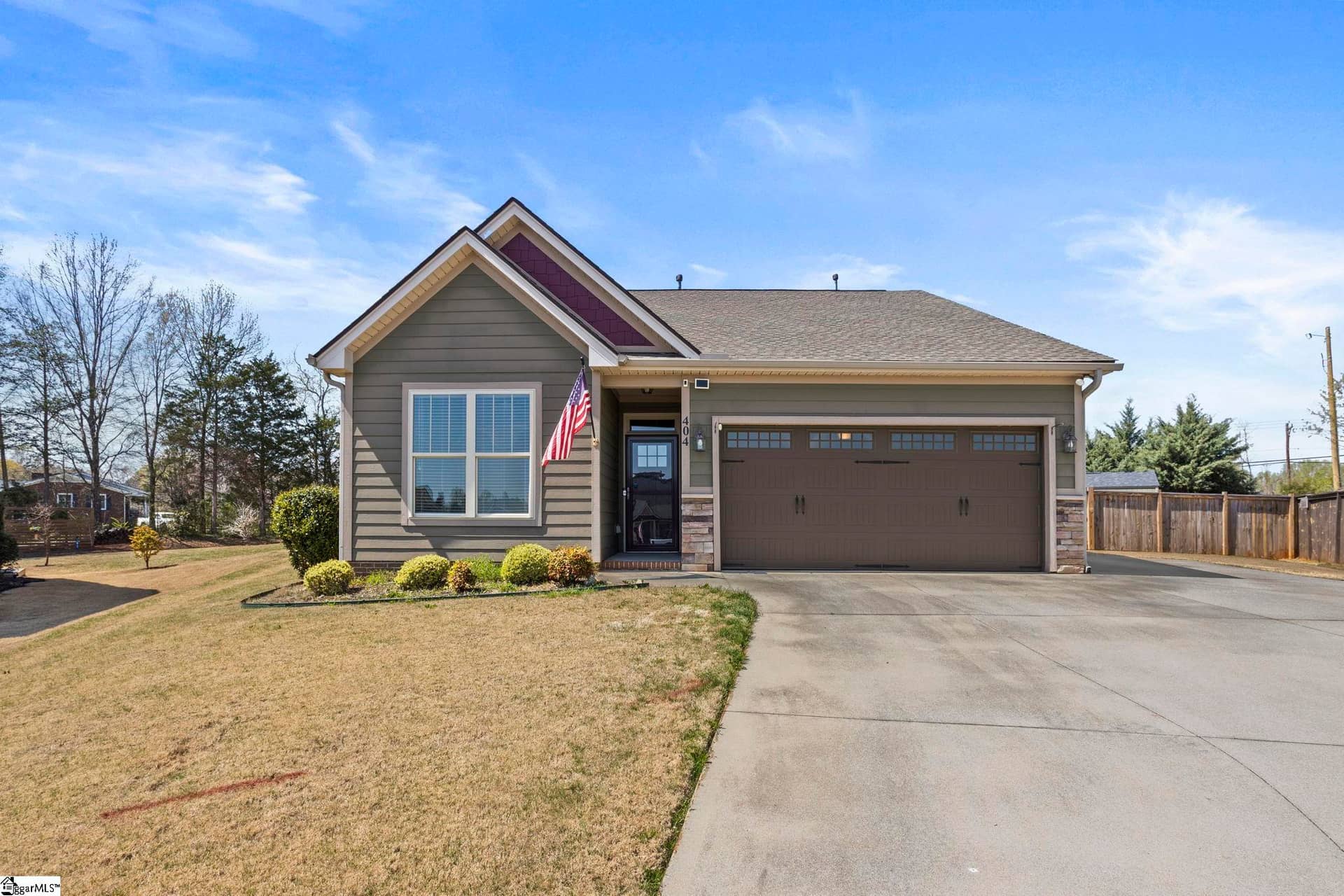 404 Skyway Place