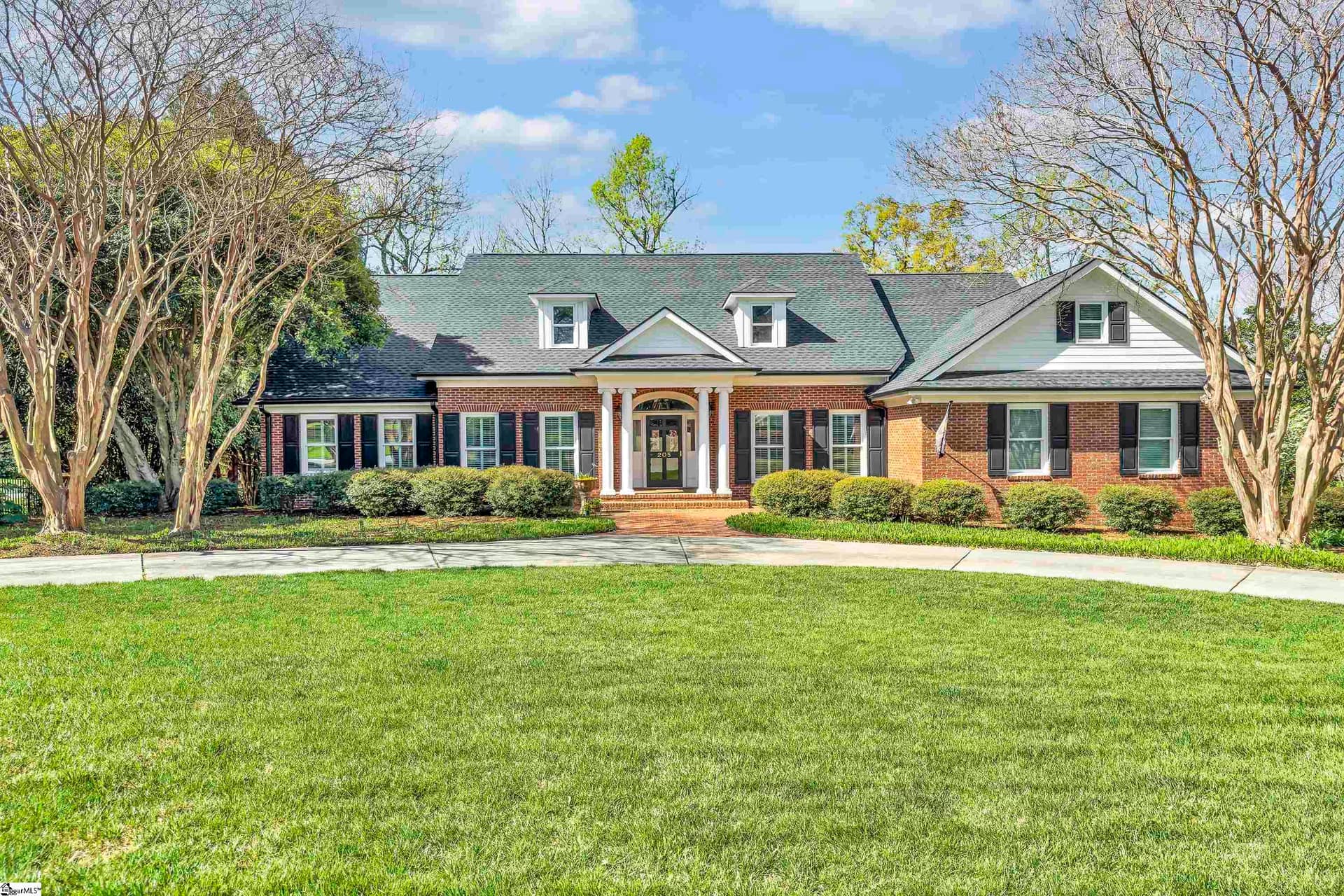205 Buckland Way