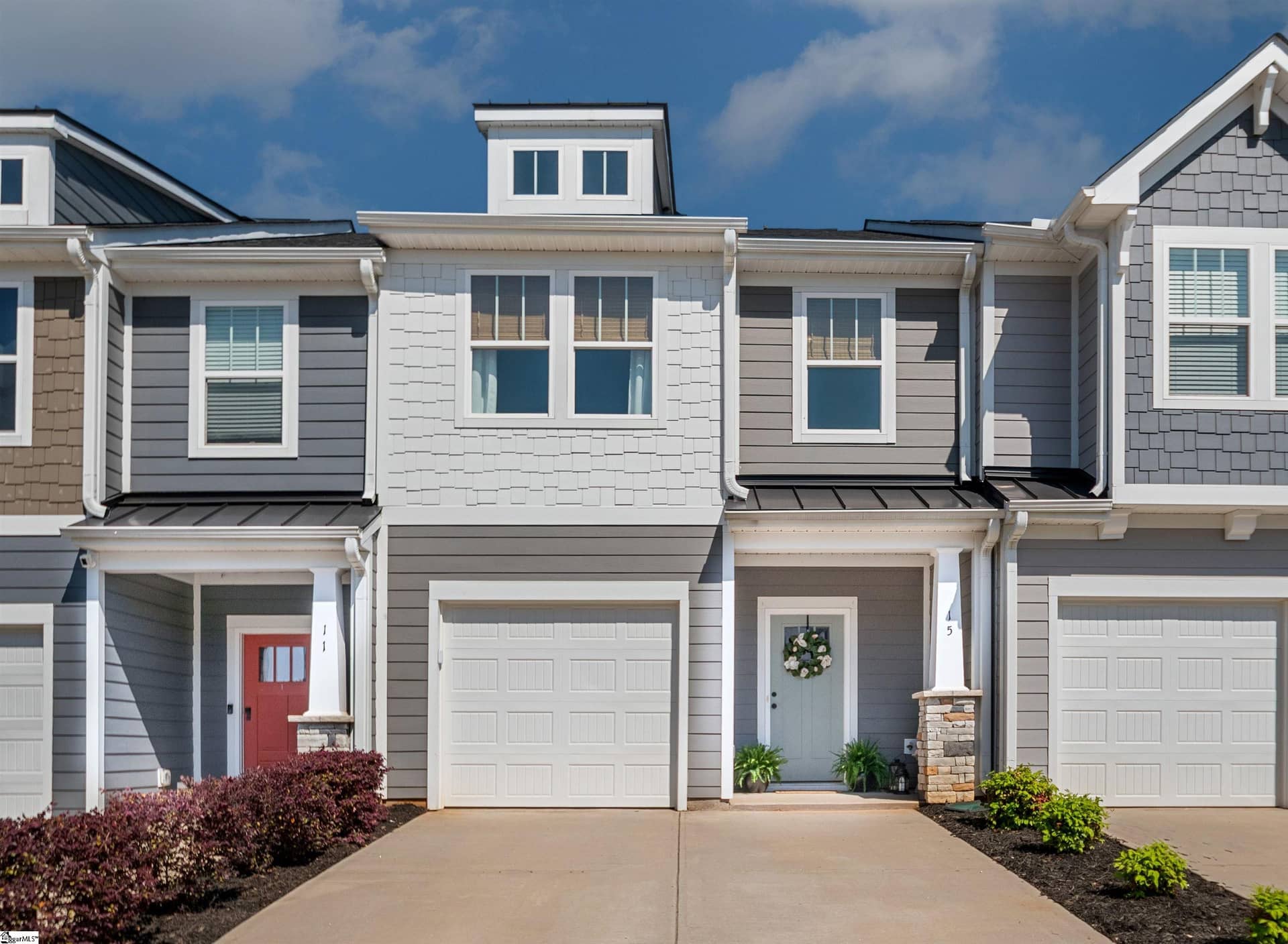 15 Meteora Way