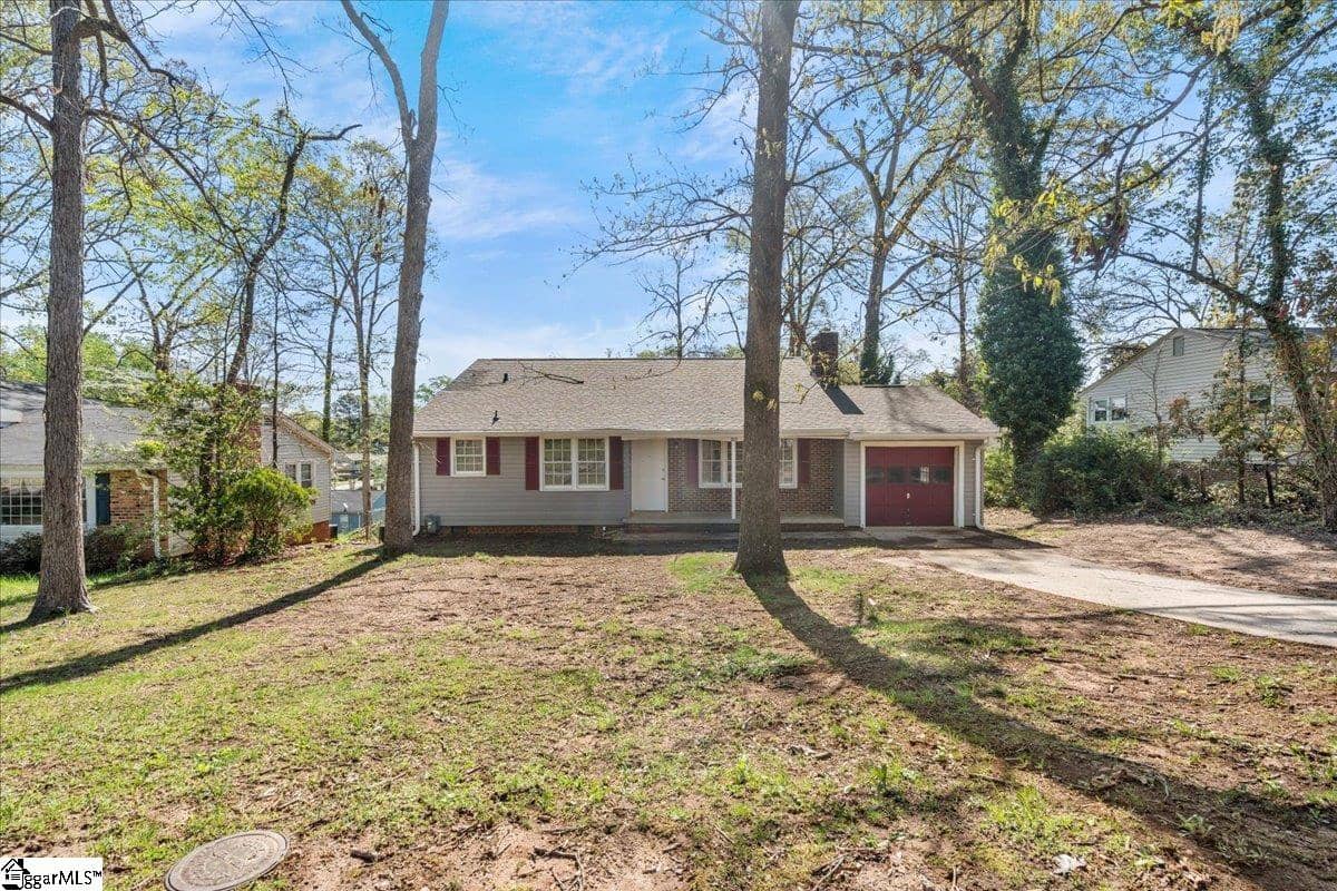 813 Pine Creek Drive