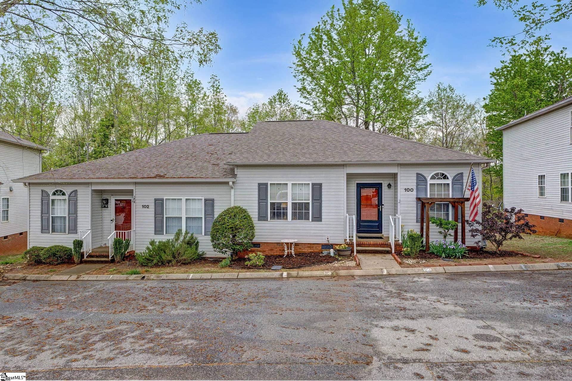 100 Huntress Drive