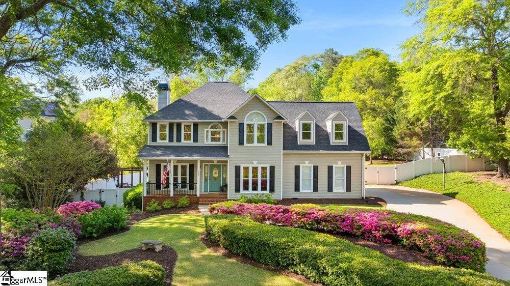332 Tracy Lane