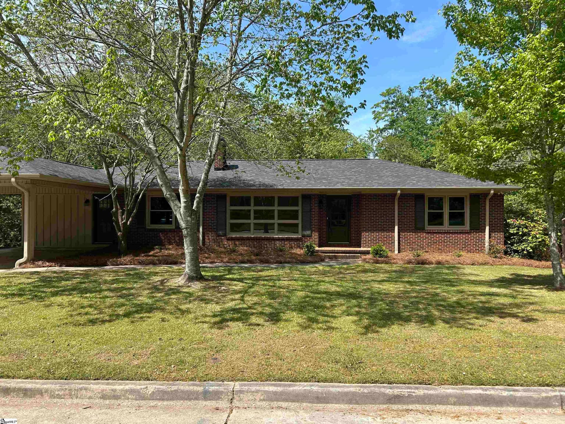 107 Kent Place