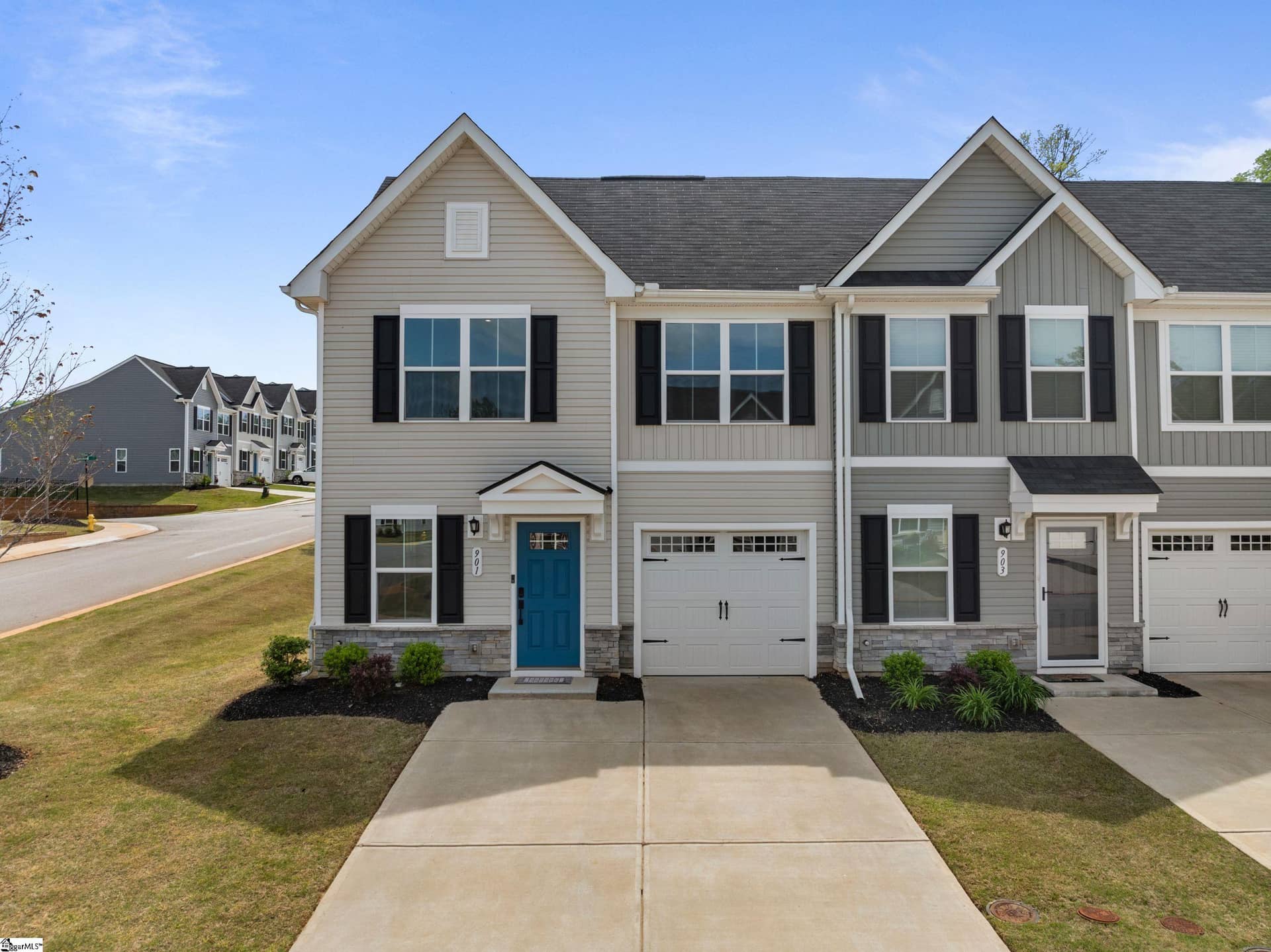 901 Leyburn Lane