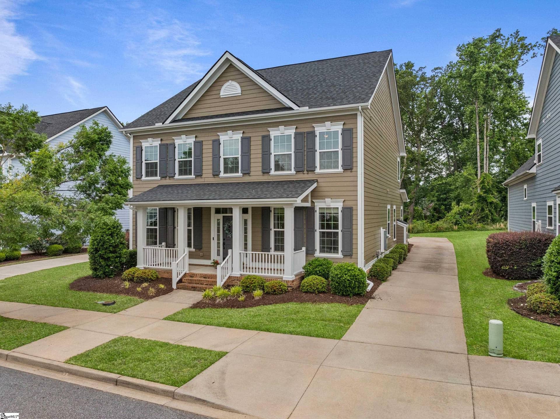 10 Jardin Drive