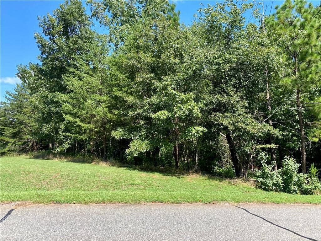 00 Eagleview Road