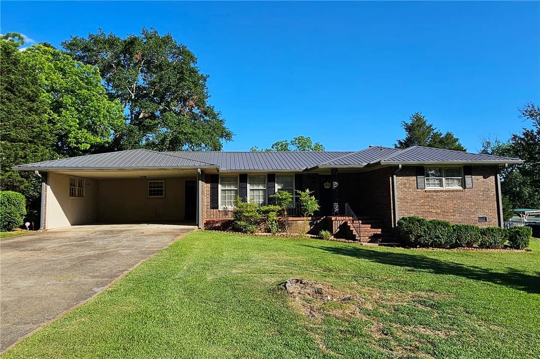 609 Parkwood Drive
