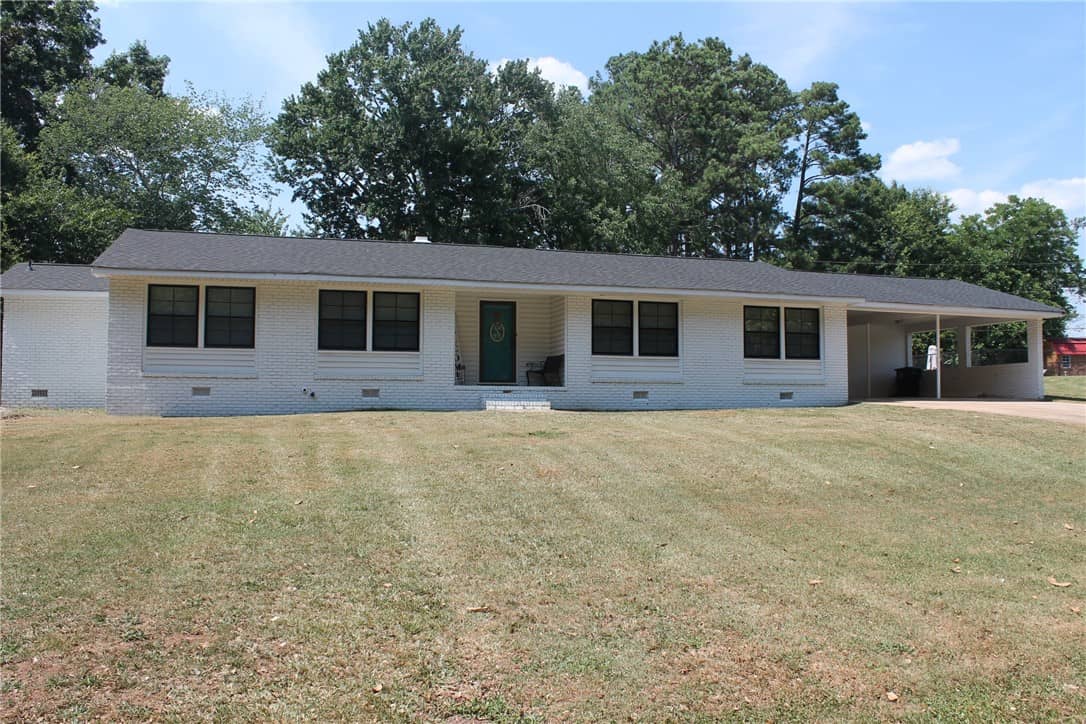 404 Greenbriar Lane