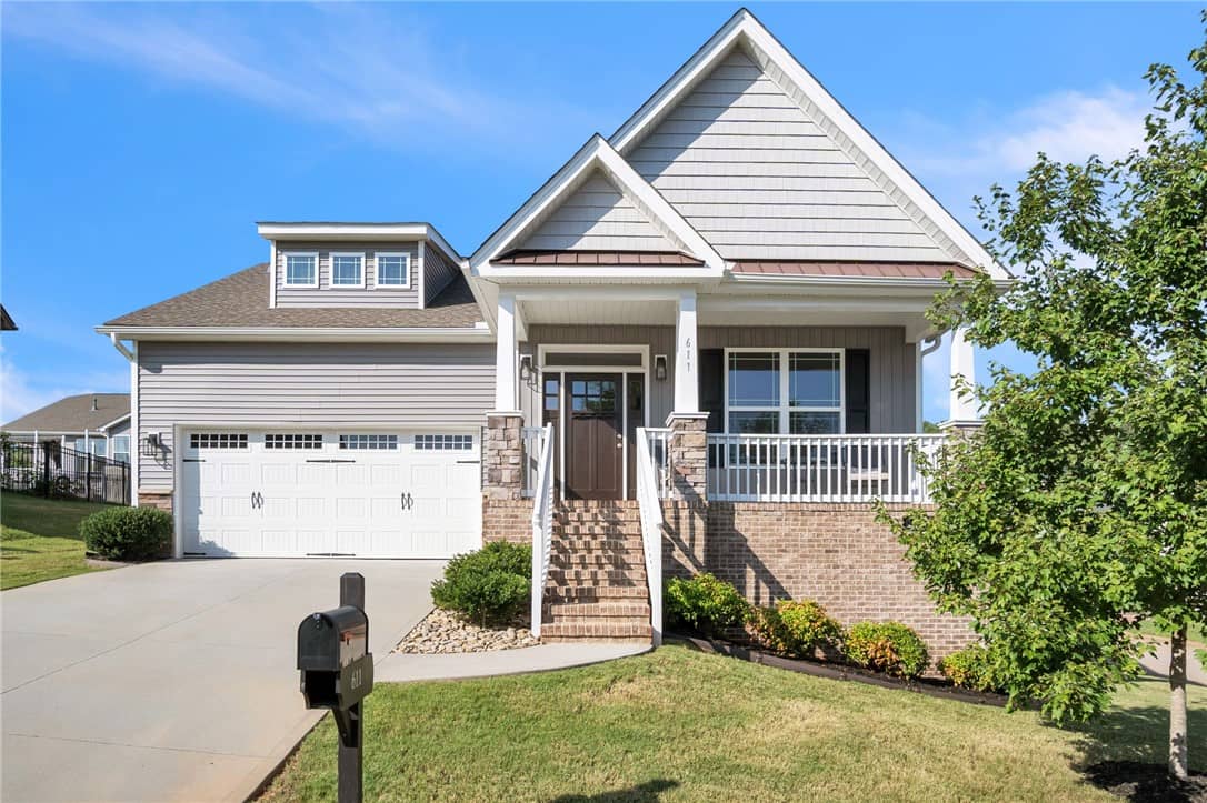 611 Sandstone Drive