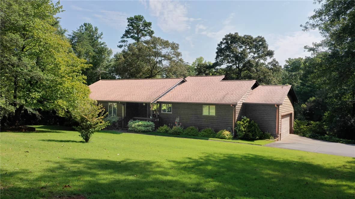 1208 Moorehead Place