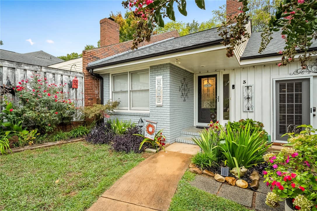 3 Woodbridge Circle
