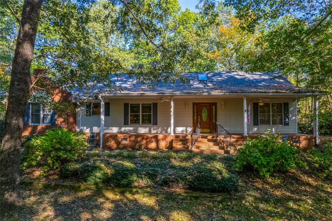 253 Fish Hawk Road