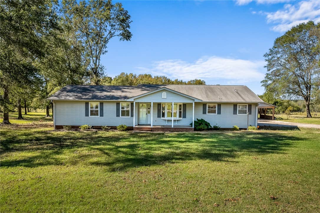 115 Boxwood Lane