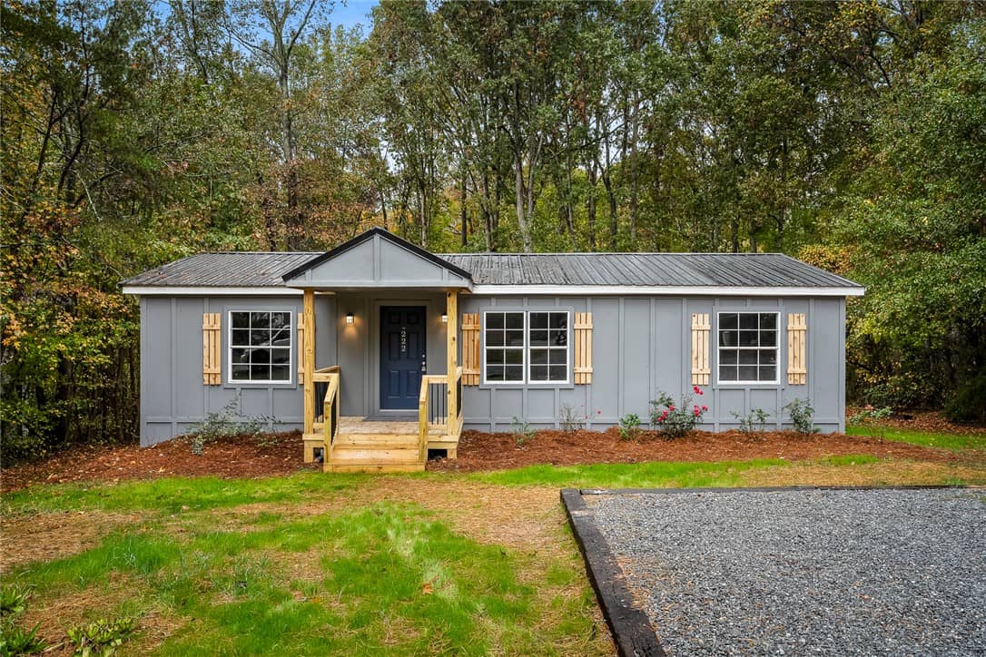 222 Forest Lane