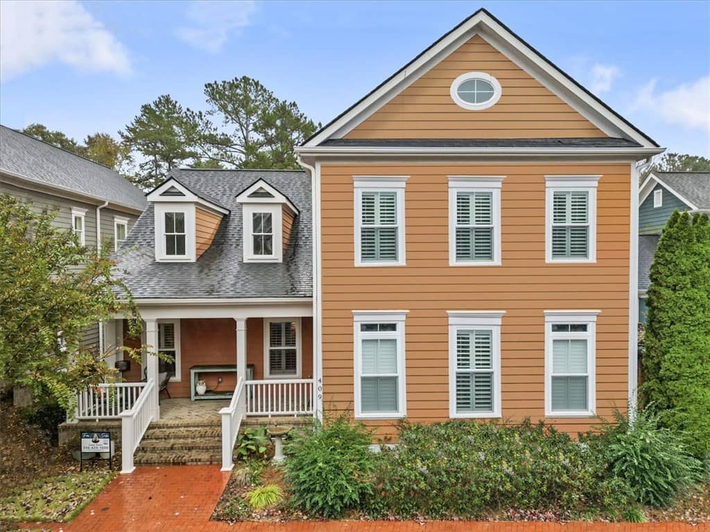 409 Village Walk Lane