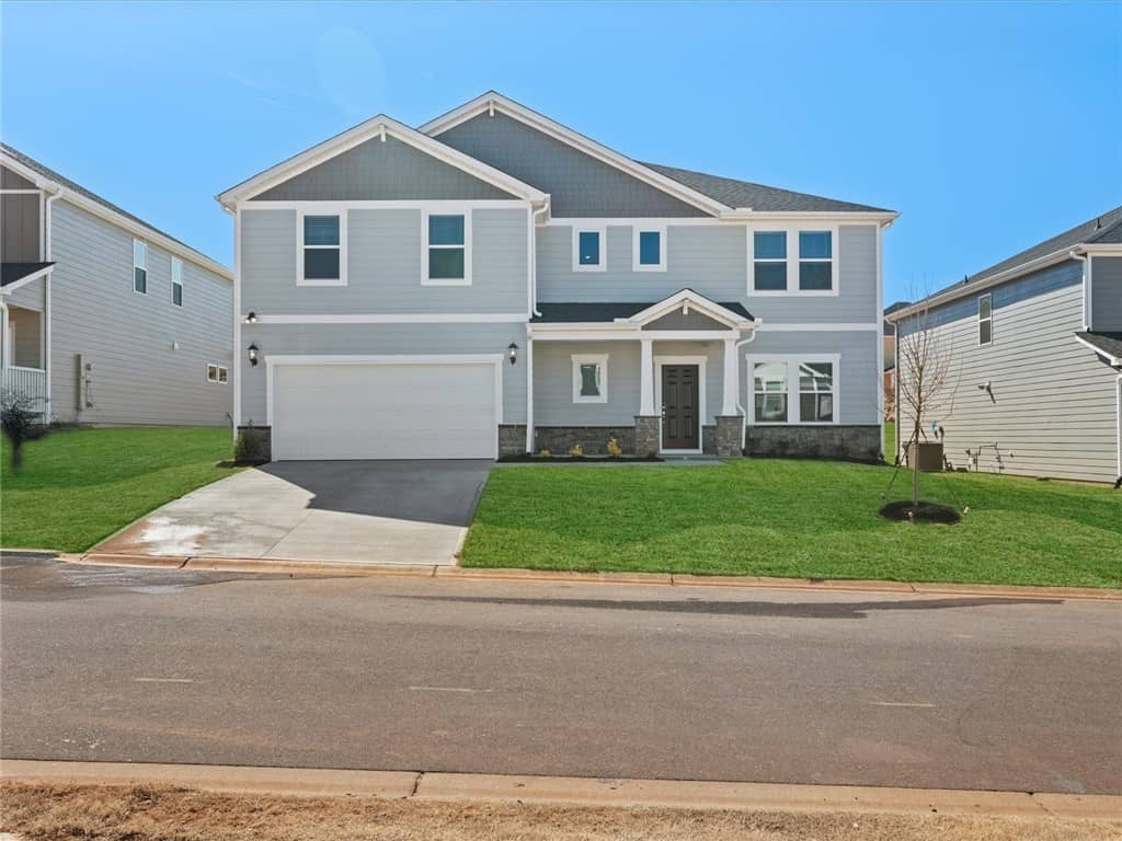 917 Burghley Circle