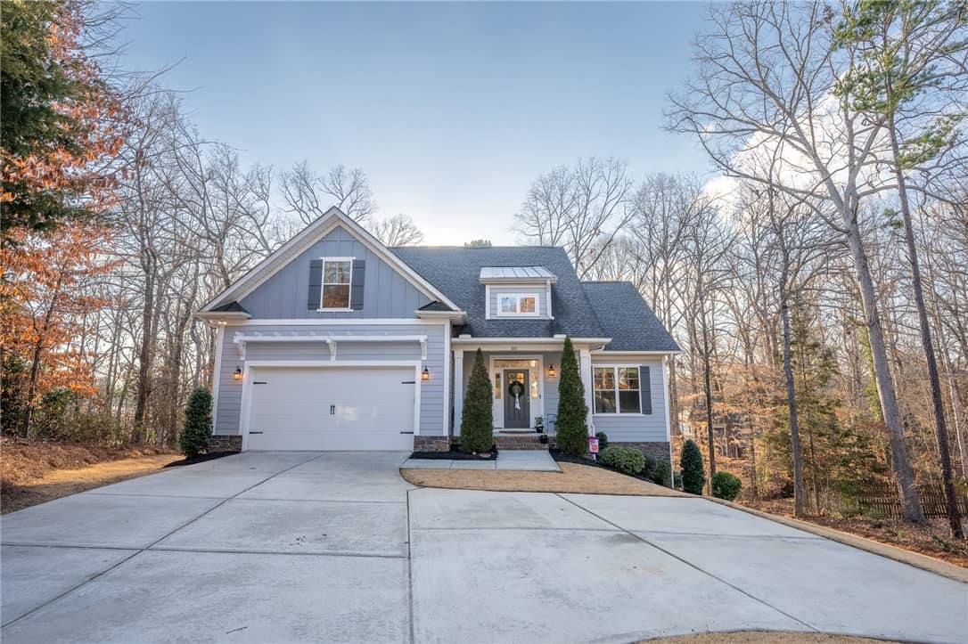 100 Winyah Court