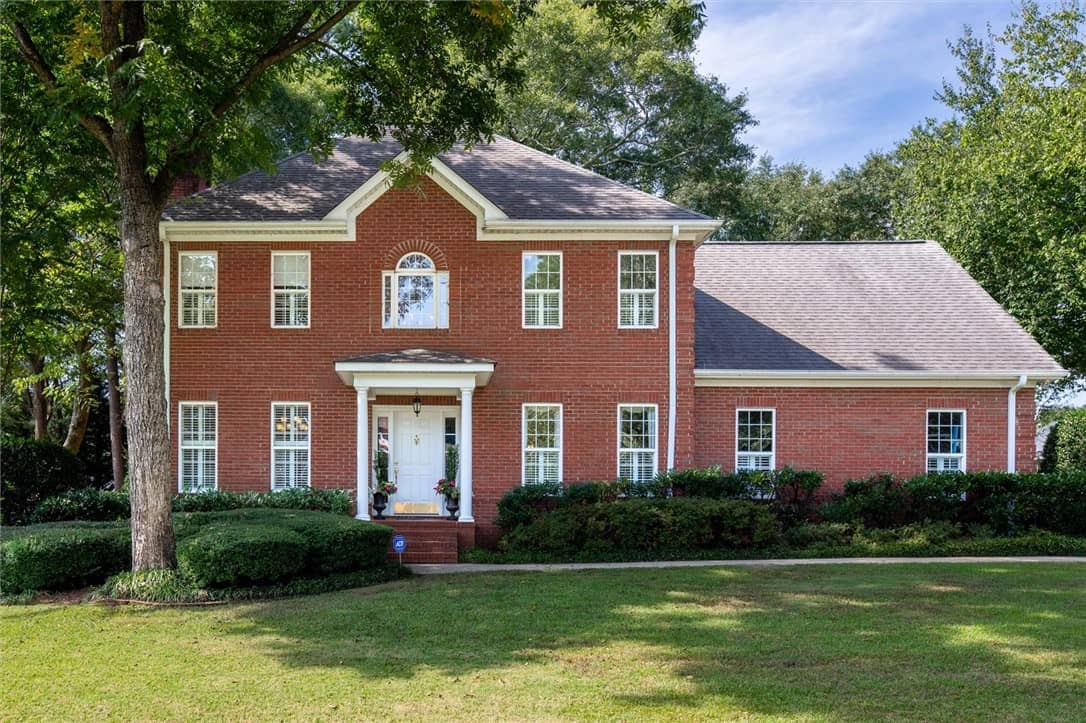 106 Lockmere Court